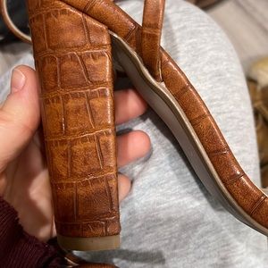 Faux Crocodile brown heels